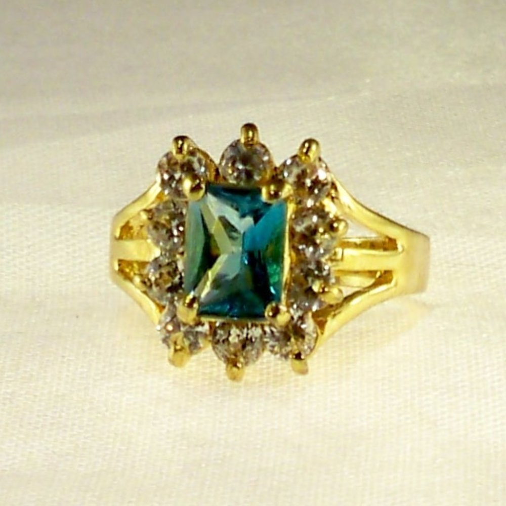 NEW Aquamarine Cubic Zirconias Gold DESIGNER Ring